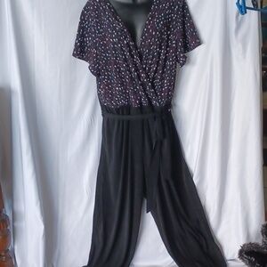 Apt. 9 jumpsuit, Black, Burgundy, white, elastic waist, belted